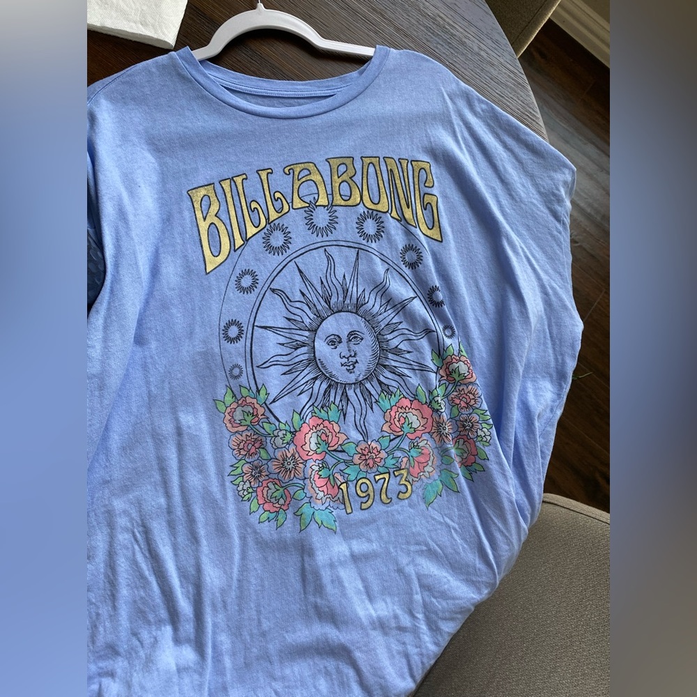 Billabong shirt never worn
